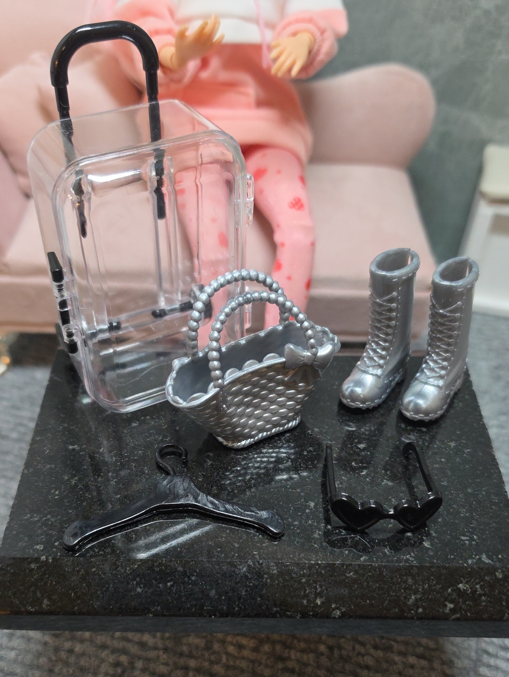 ✨ Fashion Bag & Accessories Set – Barbie Size